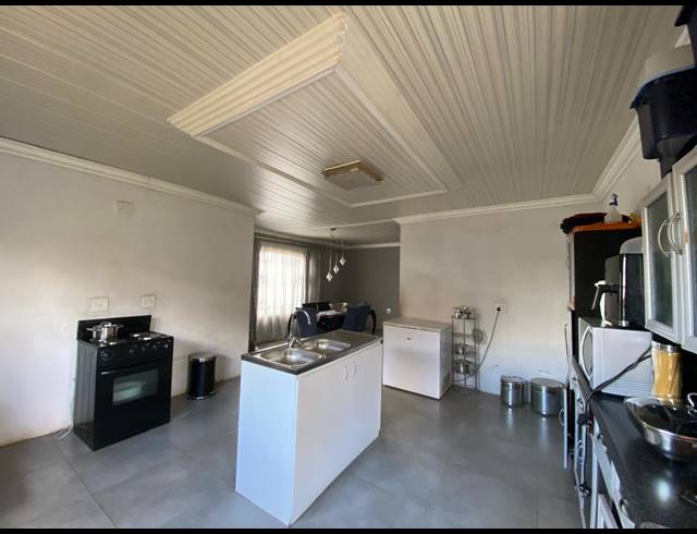 3 BEDROOM HOUSE FOR SALE IN SEBOKENG ZONE 17